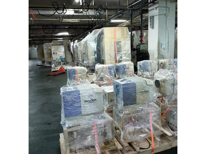 東莞(wan)長安(an)某公(gong)司搬(ban)遷打(da)包現(xian)場