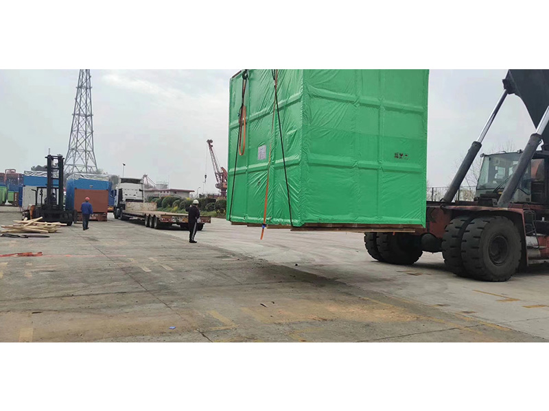 出口重(zhong)型真空(kong)防雨包(bao)裝