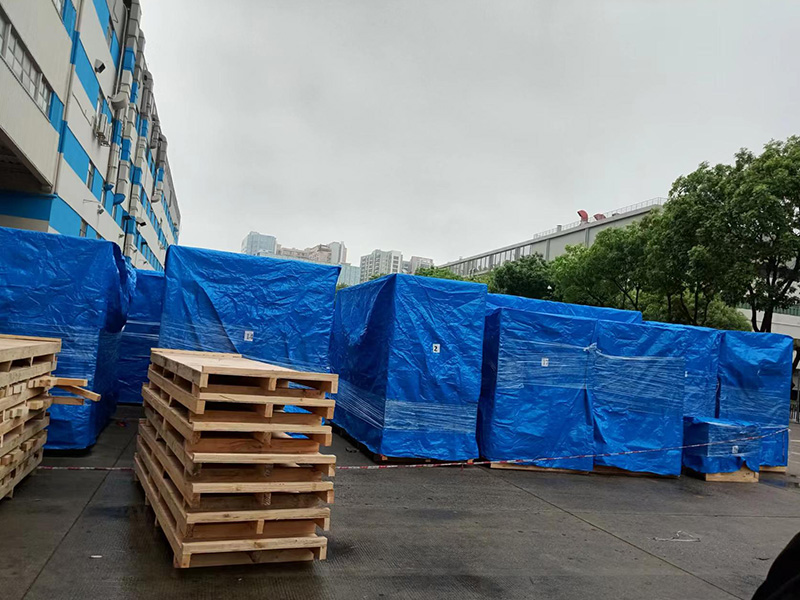 富士康(kang)真空防雨(yu)木箱