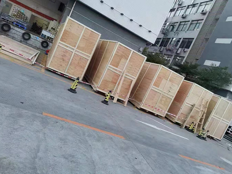 重(zhong)型加固木(mu)箱